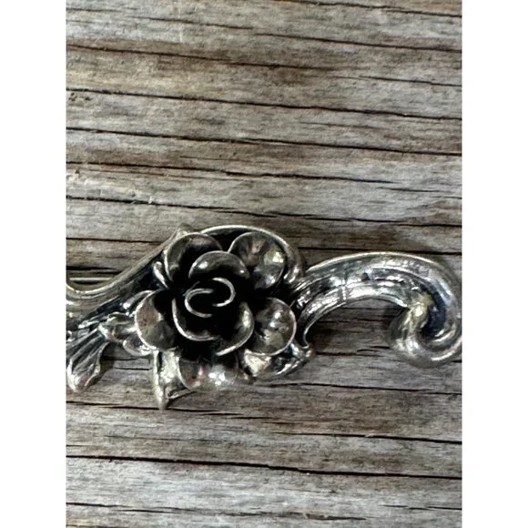 Vintage Deep Scuptured Sterling Silver Rose Brooch Repousse Leaves Bar Pin - Picture 2 of 5